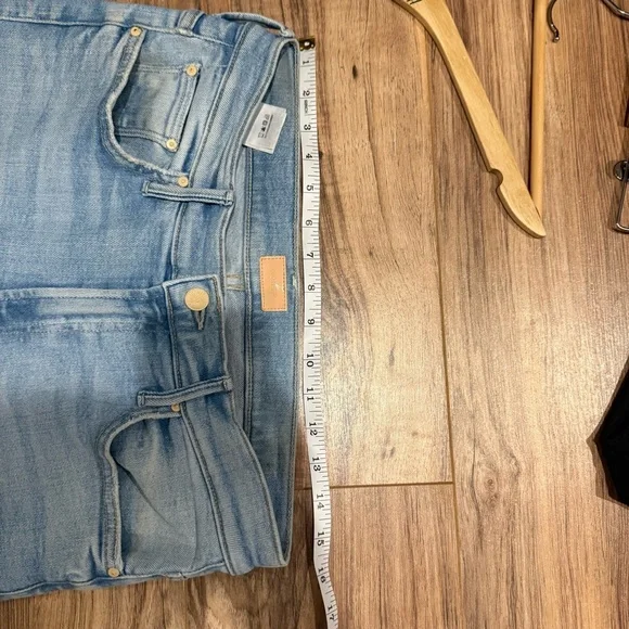 Mother Denim The Insider Crop Step Fray Jean in Limited Edition